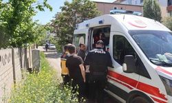 Iğdır'da Çatı Katı Yangını: Anne ve Down Sendromlu Çocuk Hastaneye Kaldırıldı