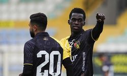 İstanbulspor, Adana Demirspor'u Evinde 8-1 Yendi