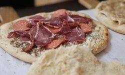 Konya'nın Geleneksel Lezzeti 'Anadolu Pizzası' Yeniden İlgi Odağı