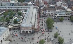 Kurban Bayramı Öncesi Eminönü'nde Alışveriş Yoğunluğu