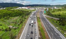 Kurban Bayramı Tatili Nedeniyle Anadolu Otoyolu'nda Trafik Yoğunluğu