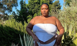 Lizzo 27 Kilo Verdi, Bikini Pozlarıyla Takipçilerine Seslendi