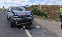 Mardin Midyat'ta İki Otomobil Çarpıştı: 4 Kişi Yaralandı