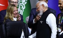 Modi'nin Meloni'ye Sürpriz Hediyesi Gülümsetti