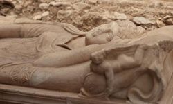 Olympos'ta Antik Döneme Ait Aristokrat Kadın Lahdi Ortaya Çıkarıldı