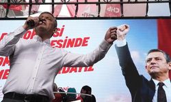 Özgür Özel ve Ekrem İmamoğlu'nun Yeni Parti Kurma Planları Ağustos'ta Hayata Geçiyor