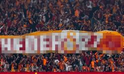 Şampiyonluk Kutlamasında Tribünlerden Dikkat Çeken Pankart
