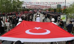 Samsun'da 19 Mayıs Coşkusunda Bayrak Devir Teslim Töreni