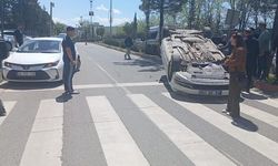 Siirt'te İki Otomobilin Çarpıştığı Kazada İki Sürücü Yaralandı