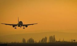 SunExpress Uçağına Bomba İhbarı: Londra Stansted Havalimanı'na Acil İniş