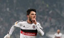 Tolgay Arslan Futbolu Bıraktığını Resmen Açıkladı