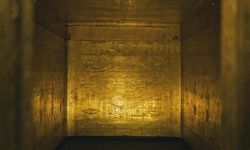 Tutankhamun'un Mezarından Uzay Kökenli Hançer Çıktı