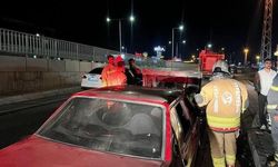 Antakya'da Seyir Halindeki Otomobilde Yangın Çıktı