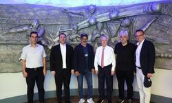 Aziz Yıldırım, Chobani CEO'su Hamdi Ulukaya'yı Fenerbahçe'de Ağırladı