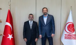 Beşiktaş Yöneticileri, TBF Başkanı Türkoğlu'nu Ziyaret Etti