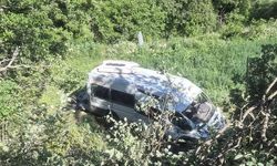 Burdur'da Minibüs Devrildi: 8 Kişi Yaralandı