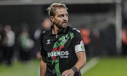Caner Erkin Futbolu Bıraktığını Resmen Açıkladı