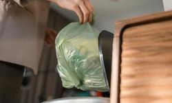 Çöp Kutularındaki Kötü Kokulara Karbonatlı Pratik Çözüm