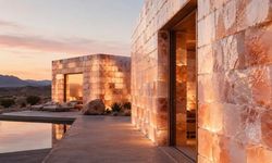 Dünyanın En Büyük Tuz Çölünde Tuzdan İnşa Edilen Otel Yenileniyor