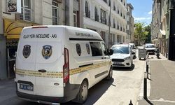 Eskişehir'de Apart Odasında Ölü Bulunan Genç Adamın Cenazesi Hastaneye Kaldırıldı