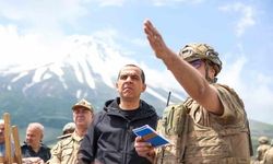 Iğdır Valisi Taşolar, Sınırdaki Askeri Birimlerde İncelemelerde Bulundu