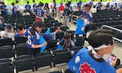 Japon Taraftarlar Hollanda Maçı Sonrası Stadyumu Temizledi