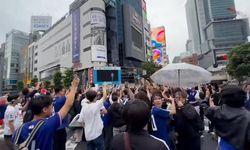 Japon Taraftarların Dikkat Çeken Kutlama Yöntemi