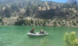 Kahramanmaraş'ta Ceyhan Nehri'nde Kaybolan Vatandaş İçin Arama Çalışmaları Devam Ediyor