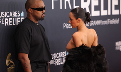 Kanye West, Eşi Bianca Censori'nin Üstsüz Pozunu Paylaştı