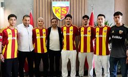 Kayserispor, 6 Genç Futbolcuyla Profesyonel Sözleşme İmzaladı
