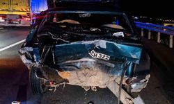 Kırıkkale'de Bankette Duran Araca Çarpan Otomobilde 6 Kişi Yaralandı