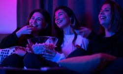 Kız Geceleri İçin İzlenebilecek 7 Romantik Komedi Filmi