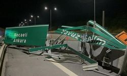 Kuzey Marmara Otoyolu'nda Kamyonun Damperi Tabelaya Çarptı, Trafik Kısa Süreliğine Kapandı