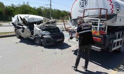Malatya'da Su Tankerine Çarpan Sürücü Ağır Yaralandı