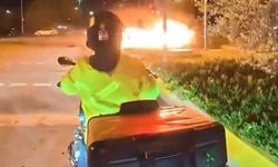 Maltepe Sahili'nde İki Otomobil Çarpıştı: 4 Yaralı, Araç Alev Aldı