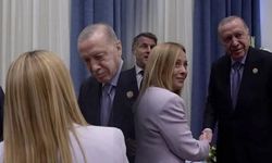 Meloni'nin Sigara Kararı Erdoğan ile Diyaloğu Gündeme Getirdi