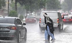 Meteoroloji 32 İlde Gök Gürültülü Sağanak Uyarısı Yaptı
