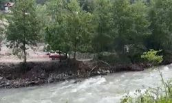 Rize'de Kayıp Gencin Bulunduğu Derede AFAD Botu Devrildi: 1 Şehit
