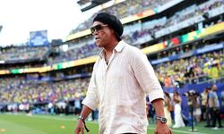 Ronaldinho Futbola Geri Dönüyor