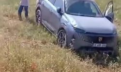 Siirt'te Otomobil Şarampole Devrildi: Sürücü Yaralandı