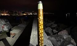 Trabzon Akçaabat'ta Balıkçılar Kıyıya Vuran Roket Parçası Buldu