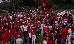 Vancouver'da Türk Taraftarlar Maç Heyecanı Yaşıyor