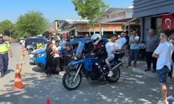 YKS'ye Geç Kalan Öğrenciyi Jandarma Son Anda Yetiştirdi