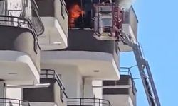 Adana'da 12. kattaki apartman dairesinde çıkan yangın söndürüldü