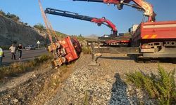 Akseki'de Orman Yangınına Giden Su İkmal Aracı Kaza Yaptı