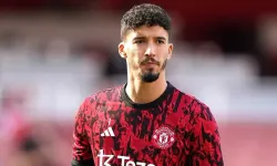 Altay Bayındır'ın Beşiktaş'a Transferi İddiası İngiliz Basınında Gündemde