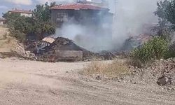 Ankara Altındağ'da Ot Temizliği İçin Yakılan Ateş Evi Tehlikeye Attı