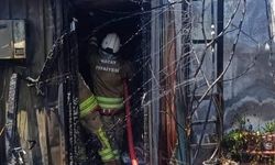 Antakya'da Konteyner Yangını Kısa Sürede Kontrol Altına Alındı