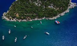Antalya'da Sıçan Adası Yaz Sezonunda Tekne ve Yatların Gözdesi Oldu