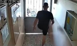 Apartman Kapısını Tekmeleyerek Açan Kurye Olayı